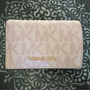 MICHAEL KORS light pink medium wallet